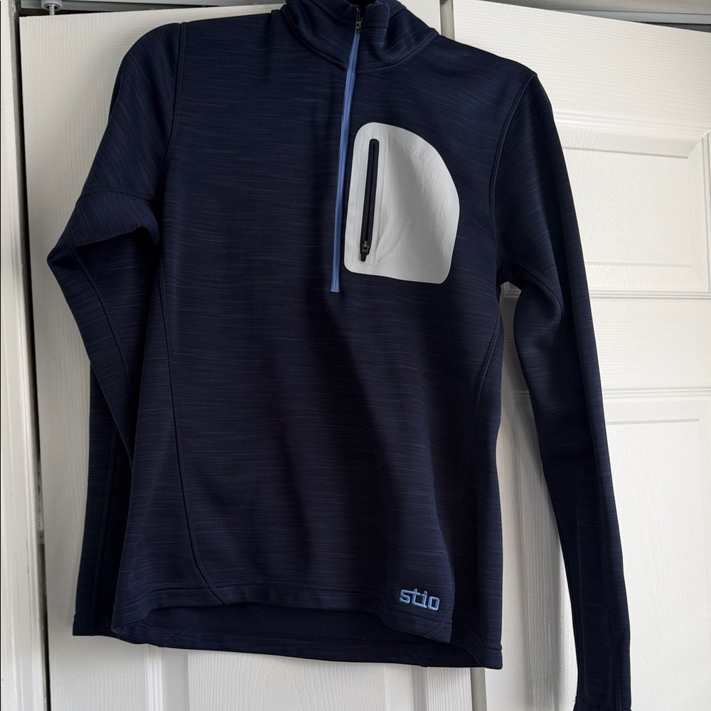 Stio Midnight Blue Pullover with White Accent